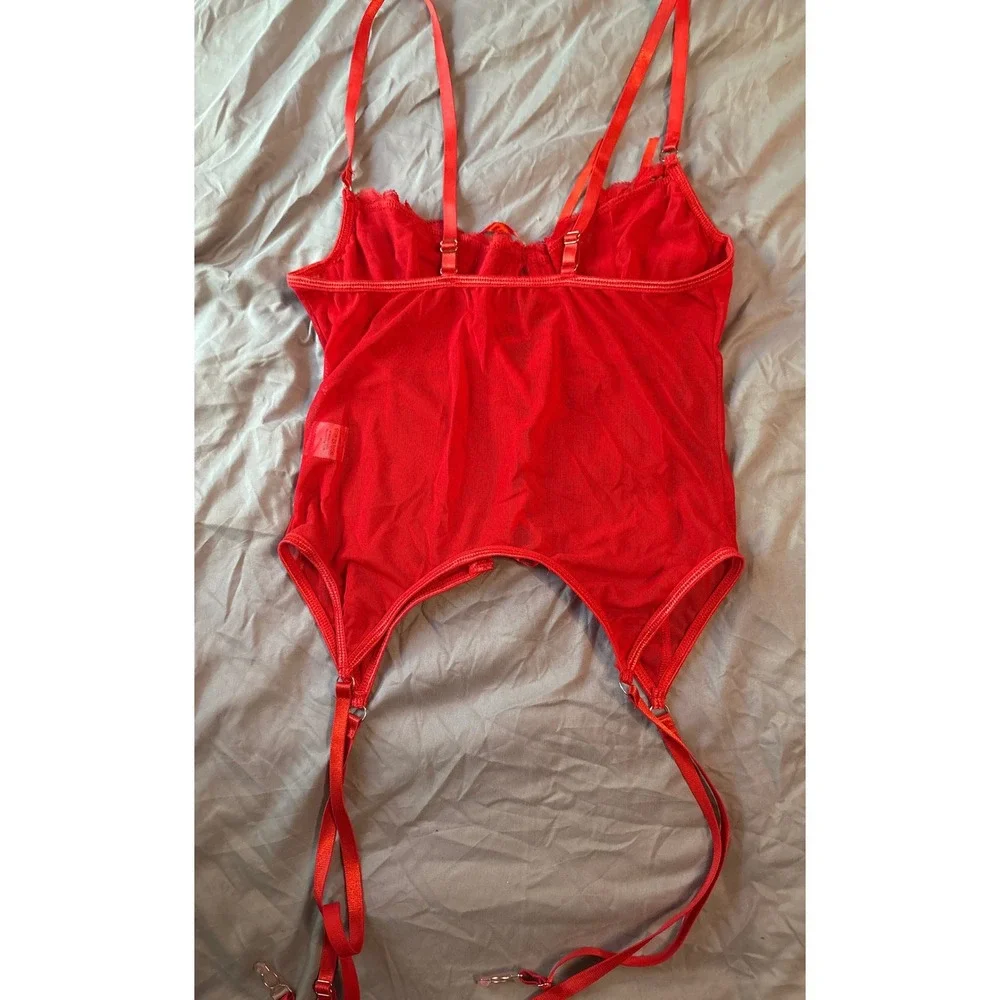 NEW Red Lace‎ Underwire Lace Up Corset Bustier w/ Garter Straps, Small
